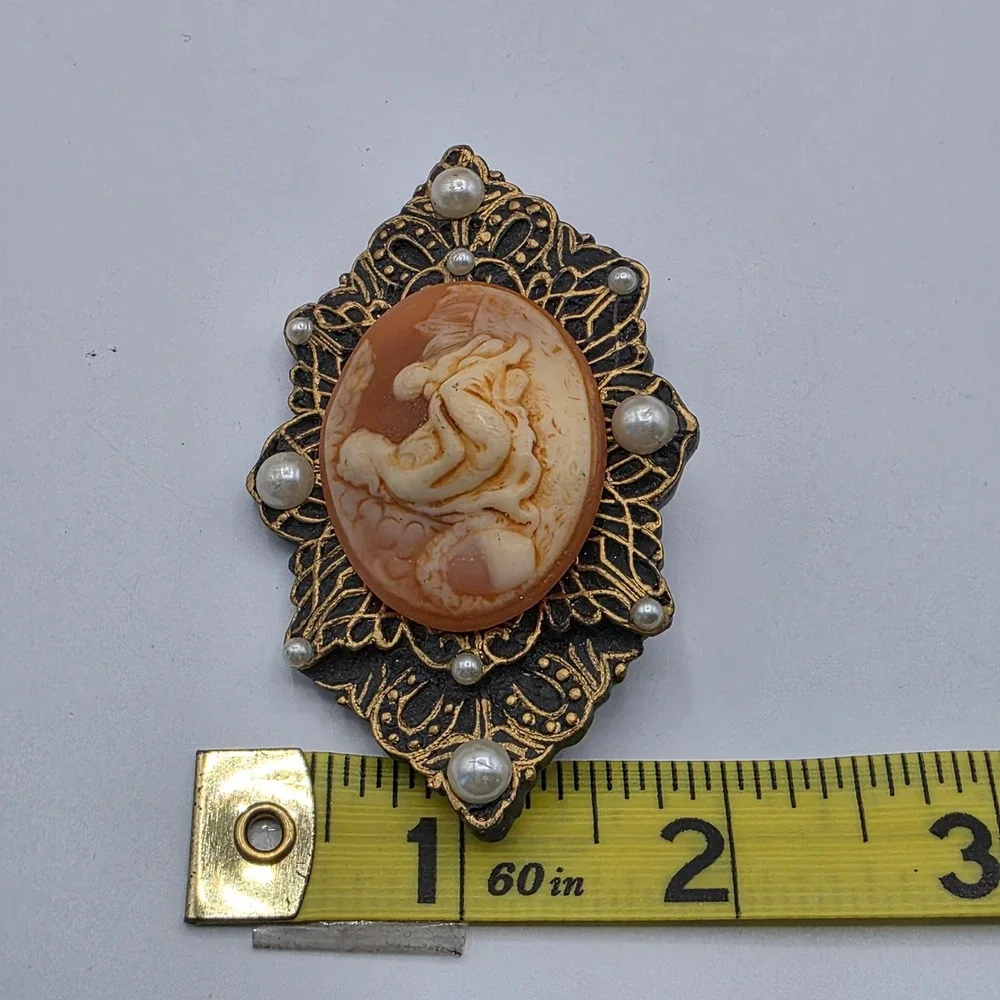 Vintage Style Mother‎ and Child Cameo Brooch Gold Tone Faux Pearl Filigree Pin
